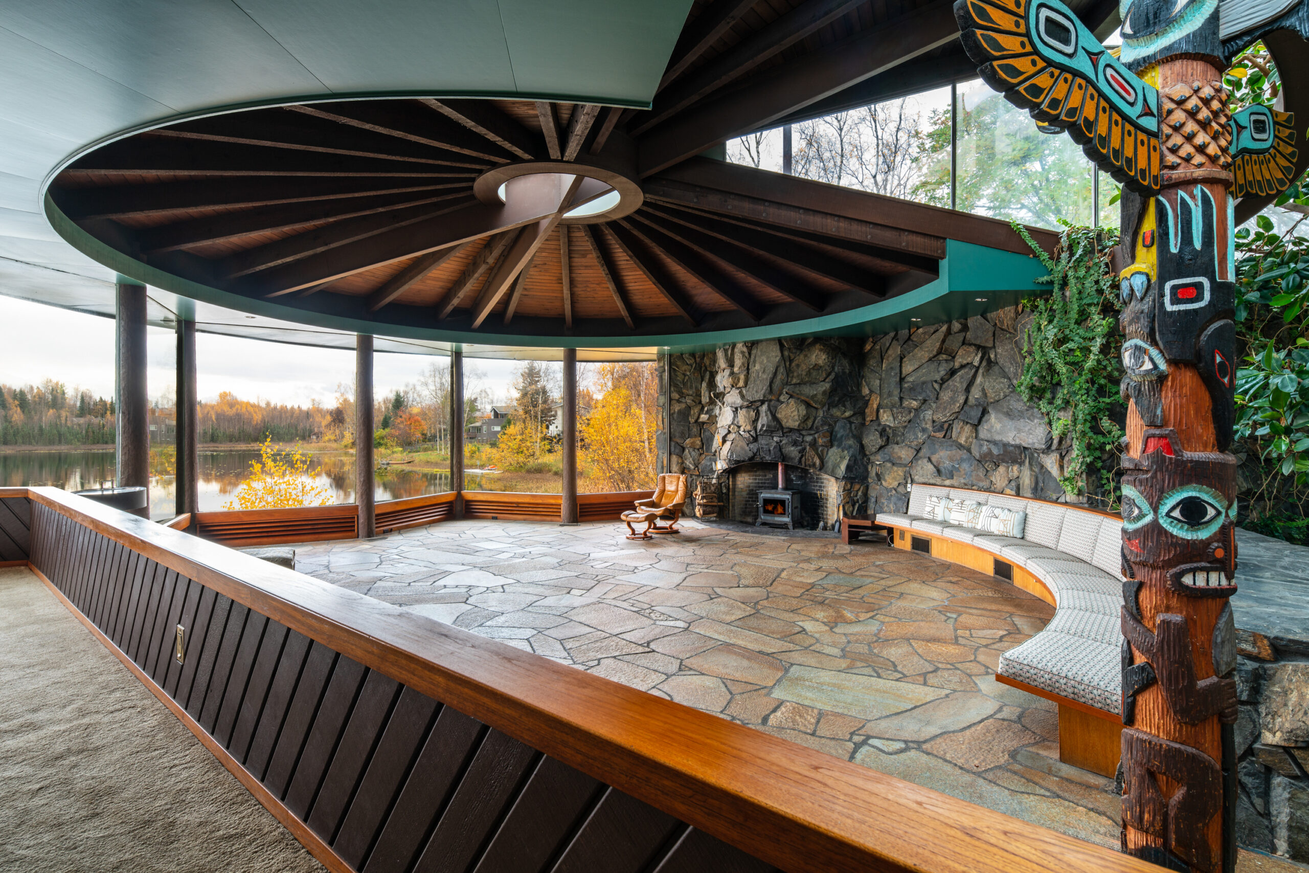 Harpel House #2 by John Lautner. Living area.